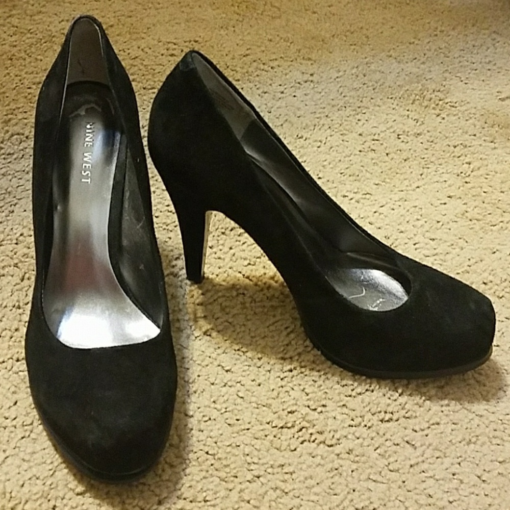 Nine West suede shoes